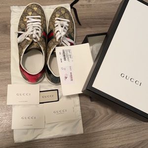 Gucci monogram shoes , shoe size 38
